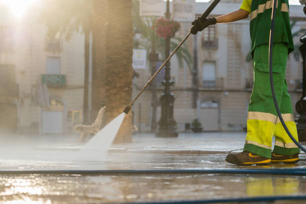 Best Playground Equipment Cleaning  in Strathmore, CA